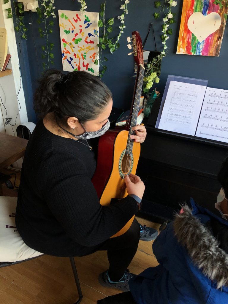 Piano Guitar Singing and Violin Lessons in East Dulwich